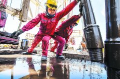 我国油气开辟挺进万米时代